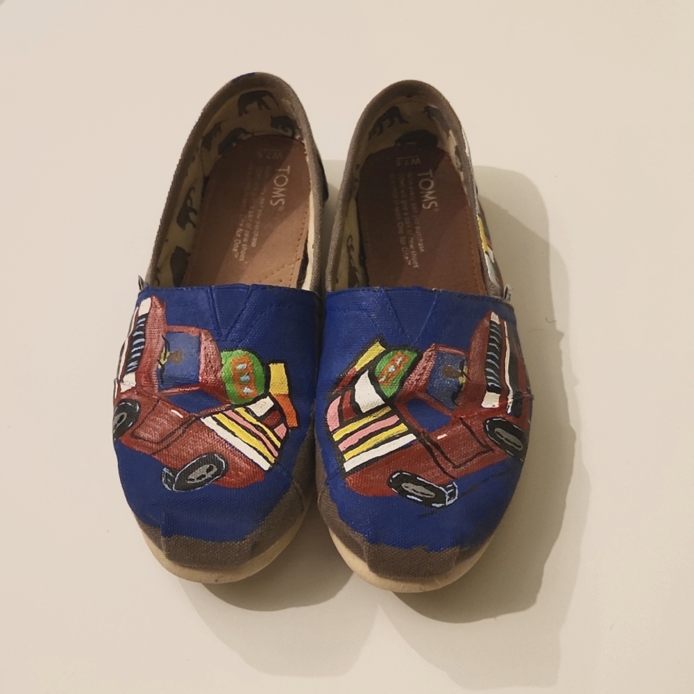 Toms alpargata Haiti artist collective shoe, women's size 7.5, painted t…
